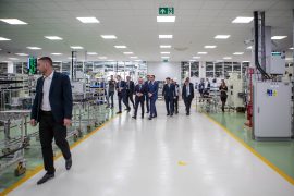Wizyta premiera Mateusza Morawieckiego w wałbrzyskiej fabryce Toyota Motor Manufacturing Poland